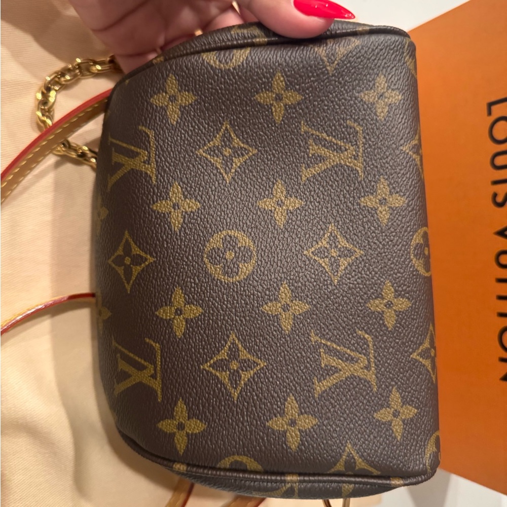 Louis Vuitton Monogram Mini Bumbag - Picture 6 of 8